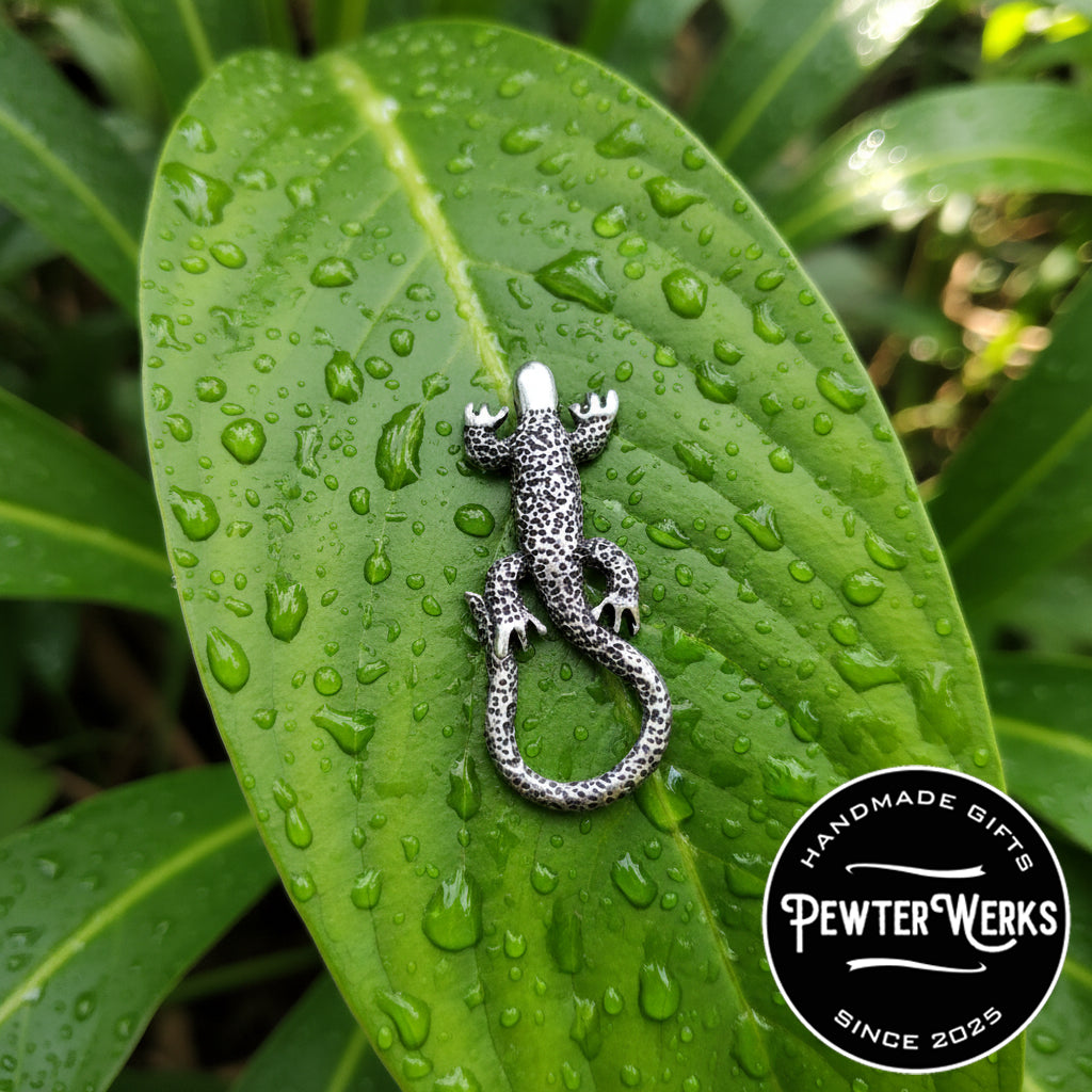 Handmade Pewter Eyeglass / ID Badge Holder Pin 'Lizard' Gift Bag Included.